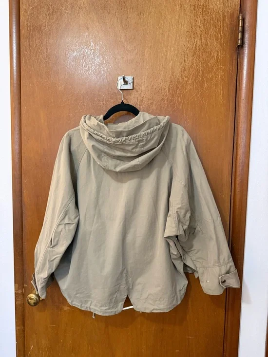 Zara Lightweight Hooded Snap Side. Top Jacket - Picture 10 of 13